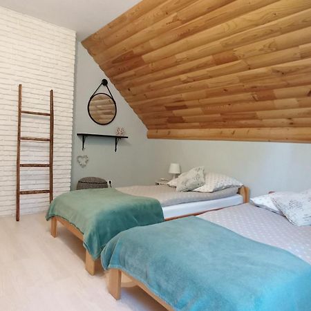Zacisze Drwala Konuk evi Lutowiska Oda fotoğraf